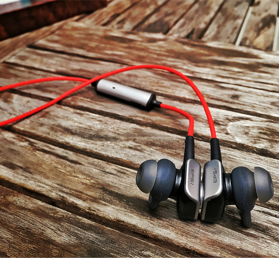 iPhone都砍掉耳機接口了 你還不換只藍牙耳機嗎？