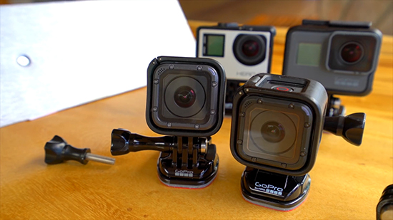 美女濕身測(cè)試！四款GoPro運(yùn)動(dòng)相機(jī)對(duì)比