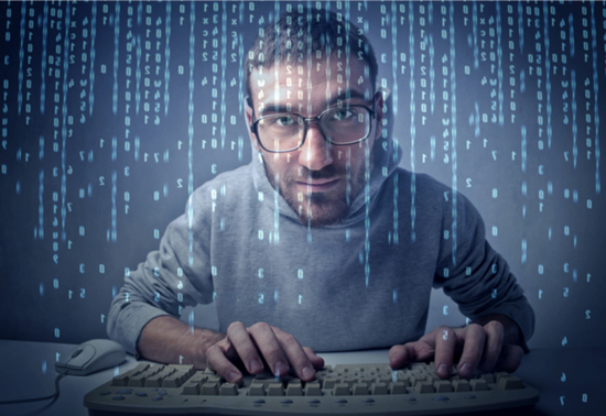 系統(tǒng)跨設(shè)備成大勢(shì)：誰(shuí)家會(huì)笑到最后？