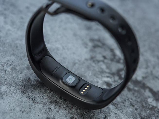 詮釋無界限經(jīng)典 魅族手環(huán)上手試玩