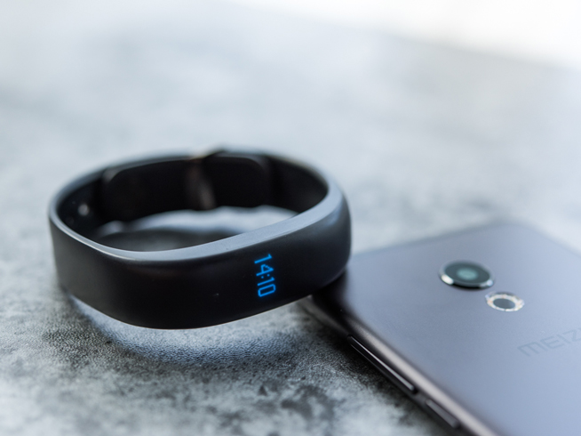 詮釋無界限經(jīng)典 魅族手環(huán)上手試玩