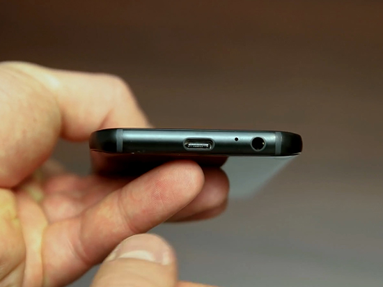 三星A3(2017)體驗(yàn)：支持IP68防水但買(mǎi)不到