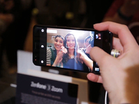 能顛覆使用體驗？華碩ZenFone AR/VR手機試用