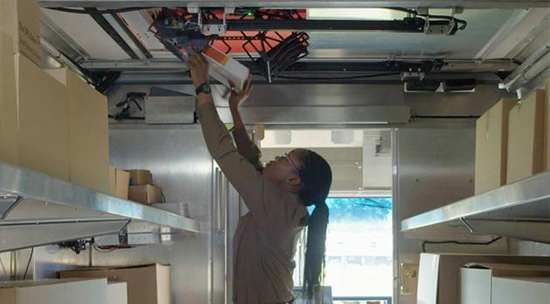 聯(lián)邦快遞測(cè)試無(wú)人機(jī)送貨  最后一公里近在咫尺 