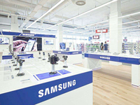 這是要搞事情？S8發布會前夕三星新加坡店起火