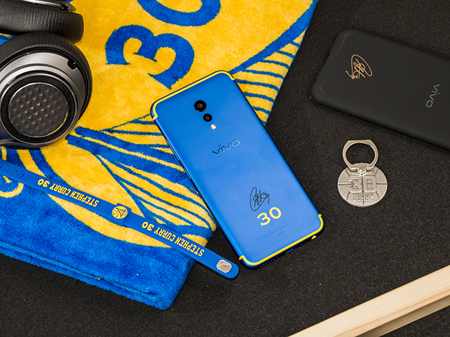 冠軍氣質在這里！vivo Xplay6庫里定制版圖賞