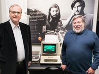 40年后 蘋果和微軟創(chuàng)始人終于見面了