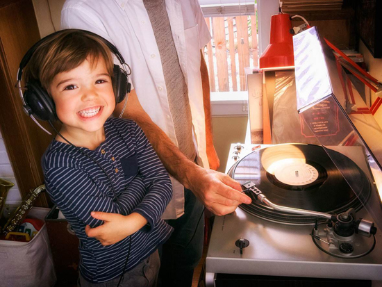 真正一機走天下！首款十六鏡頭相機Light L16最終版發(fā)布