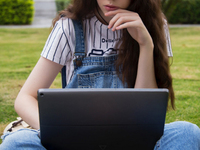 Surface Pro 5尷尬！ Eve V Win10平板宣布5月出貨