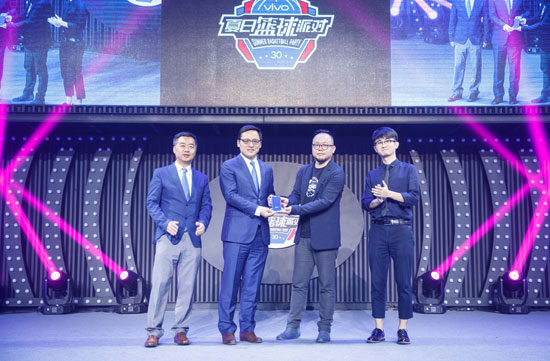 vivo X9 NBA定制版明早10點(diǎn)首發(fā)！售價(jià)2998元