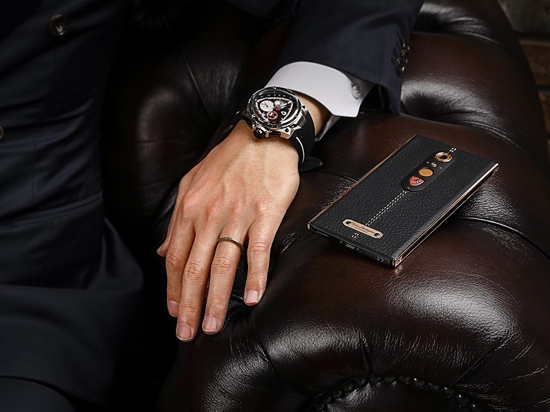 土豪標配 蘭博基尼推出ALPHA ONE奢侈手機