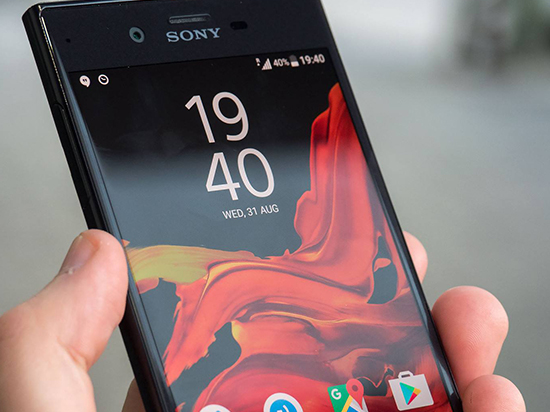 從UFS 2.1閃存到疏油層 索尼這波暗諷很可以