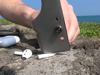 AirPods里面到底長(zhǎng)啥樣？拆開之后驚呆了