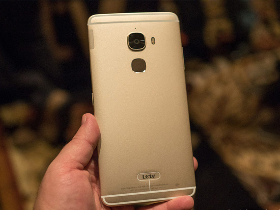 安兔兔5月手機(jī)性價(jià)比TOP10榜公布：前三居然被它包攬了？