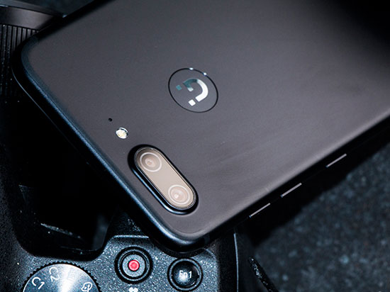 四攝金立S10全面上市，聯(lián)通力推“冰”紛禮包