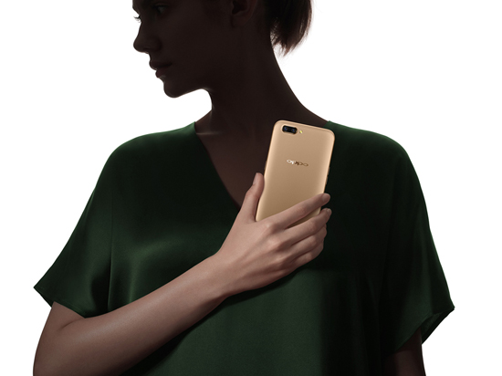 OPPO R11手機今日正式發售 顏色齊全價格2999元