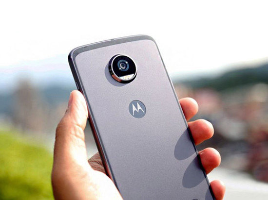 繼續(xù)堅持模塊化設計！Moto Z2現(xiàn)身安兔兔平臺：驍龍835+2k屏