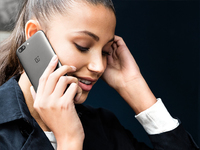 一加手機5海外亮相：8+128配置夠給力 國內(nèi)售價成最終懸念