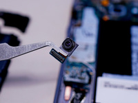 手機鏡頭又有新突破！加州理工開發(fā)出完全不用鏡頭的相機模組