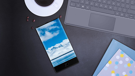 Talk客：全面屏手機(jī)時代即將來臨 又要成為爆款設(shè)計？