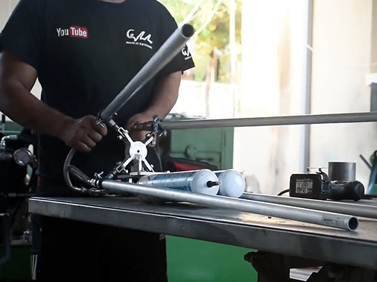 服了！被無人機(jī)偷拍后 決定自制氣壓彈射炮反擊