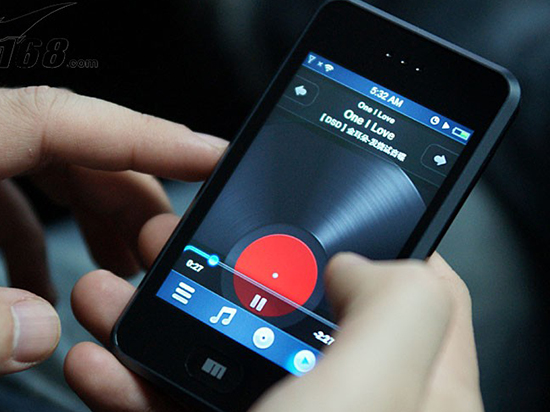 Talk客：小米、魅族新品發(fā)布會(huì)再度“撞車”，你看好哪家？