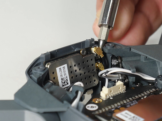 大疆Mavic爆改：加裝FPV變穿越機(jī) 體驗(yàn)第一人稱視角飛行