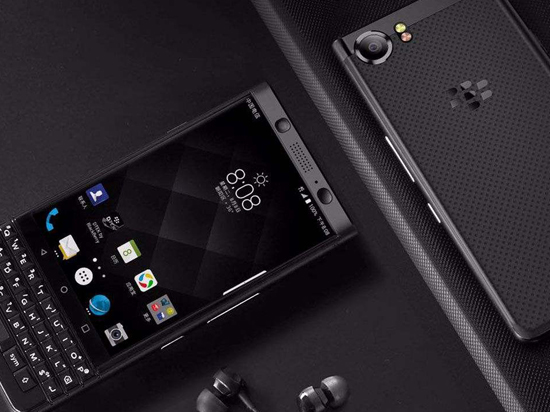 全鍵盤情懷手機(jī)也玩要搶購(gòu)？黑莓KEYone預(yù)約破10萬(wàn)