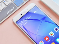 榮耀兩款新機(jī)曝光：反擊小米，搶開(kāi)學(xué)季市場(chǎng)