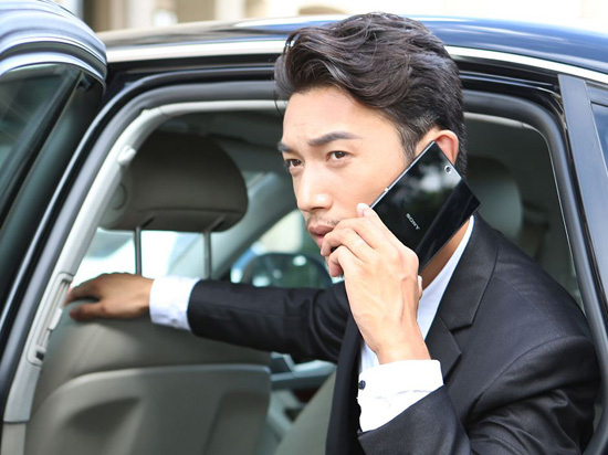 手機(jī)還是平板？索尼四年后再推超大屏手機(jī)