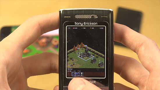 相差11年的對(duì)比：索愛(ài)K800i三星S8《帝國(guó)時(shí)代》游戲體驗(yàn)