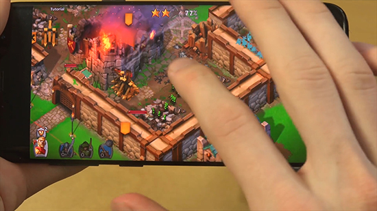 相差11年的對(duì)比：索愛(ài)K800i三星S8《帝國(guó)時(shí)代》游戲體驗(yàn)