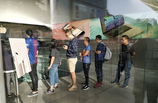 iPhone 8線下店首銷情況怎樣？結局很意外