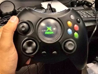 這情懷又要充值了！微軟要復刻初代Xbox手柄