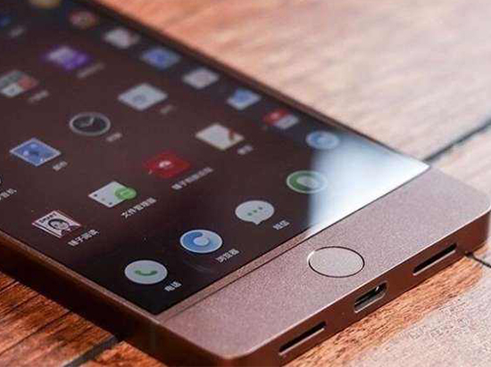 錘子年度爆款堅果Pro新配色開賣：1399元