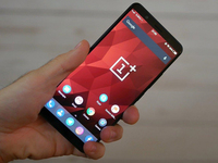 一加全面屏真機曝光：雙攝、系統(tǒng)和續(xù)航得到優(yōu)化