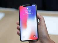 iPhone X供不應求，蘋果急需富士康提升產能