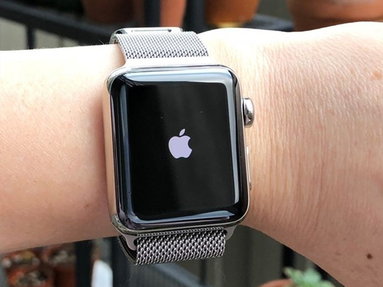 科客晚報(bào)：果粉吐槽庫克iPhone X假現(xiàn)貨，Q3國內(nèi)手機(jī)出貨華為第一