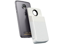 聯想推出Moto手機“寶麗來”模塊：照片即拍即打印