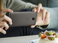 國行版推送還會遠(yuǎn)？一加3/3T海外版先吃上安卓“奧利奧”