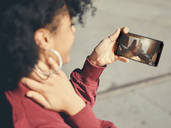 共享單車相繼倒閉大變天？一加/榮耀/360全面屏新機撞期大作戰(zhàn)