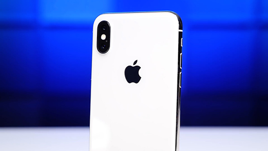 真旗艦速度對(duì)比：iPhone X對(duì)比一加5T雷蛇Razer Phone