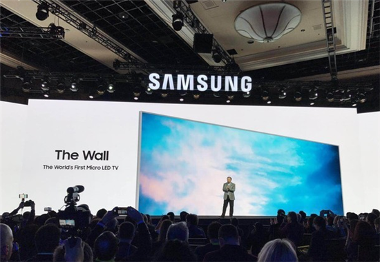 CES 2018大展首日精彩匯總：賈躍亭夢(mèng)想車再蹭熱點(diǎn)，中國(guó)品牌“霸館”