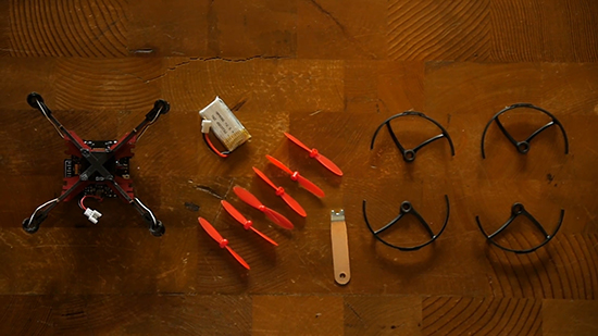 肯德基KFO無(wú)人機(jī)體驗(yàn)：吊得起炸雞塊送得了戒指