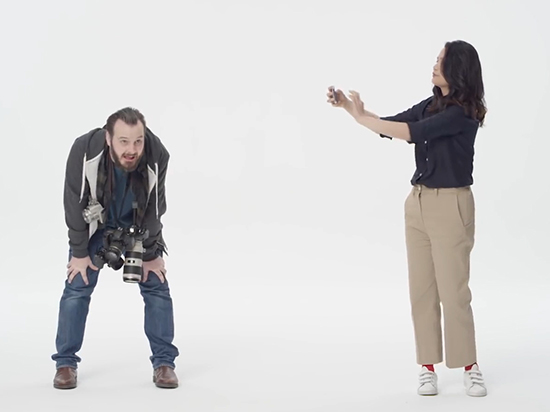 華為P20官方視頻：真機(jī)曝光+實(shí)力吐槽微單單反相機(jī)，索尼佳能無奈躺槍