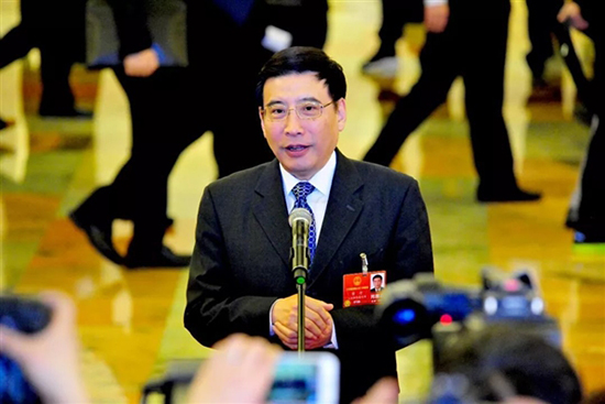 科客晚報(bào)：雷軍曬小米MIX 2S新海報(bào)，流量費(fèi)今年再降30％