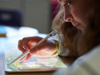 蘋果新款iPad登場：9.7寸屏A10芯，價格更親民