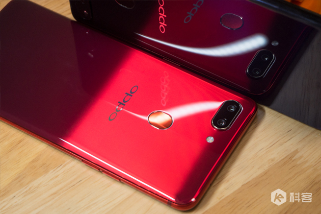 OPPO R15夢(mèng)鏡紅體驗(yàn)評(píng)測：顏值再升級(jí) 夜拍更出眾