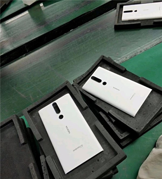 這風(fēng)格似曾相識？諾基亞Android One新機有種Lumia味道