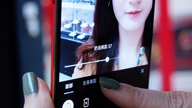 妹紙實(shí)測美圖T9對比vivo X21：專業(yè)與普通的差距